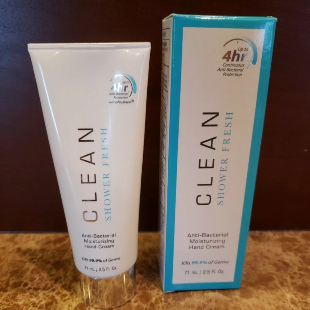 BRAND NEW IN BOX CLEAN SHOWER FRESH HAND CREAM